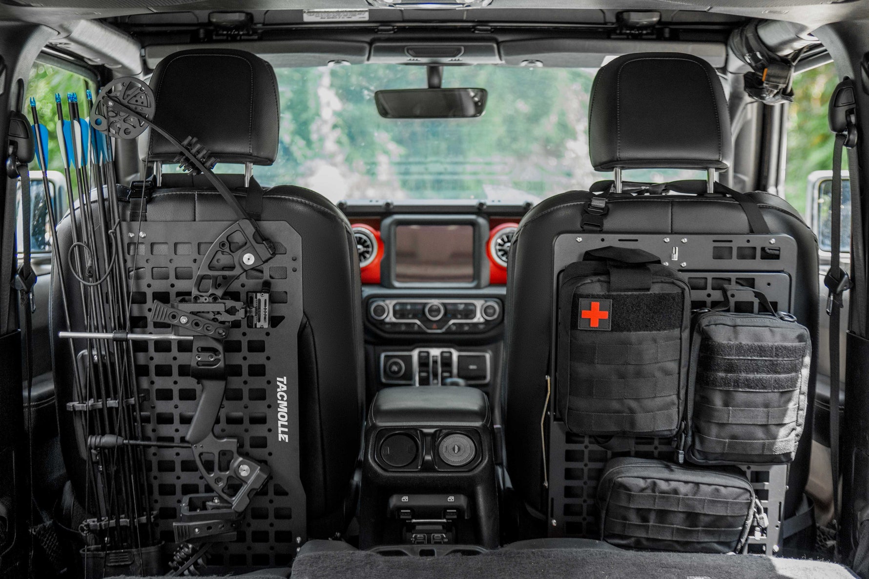 TACMOLLE - Merge tactical MOLLE with the off road lifestyle